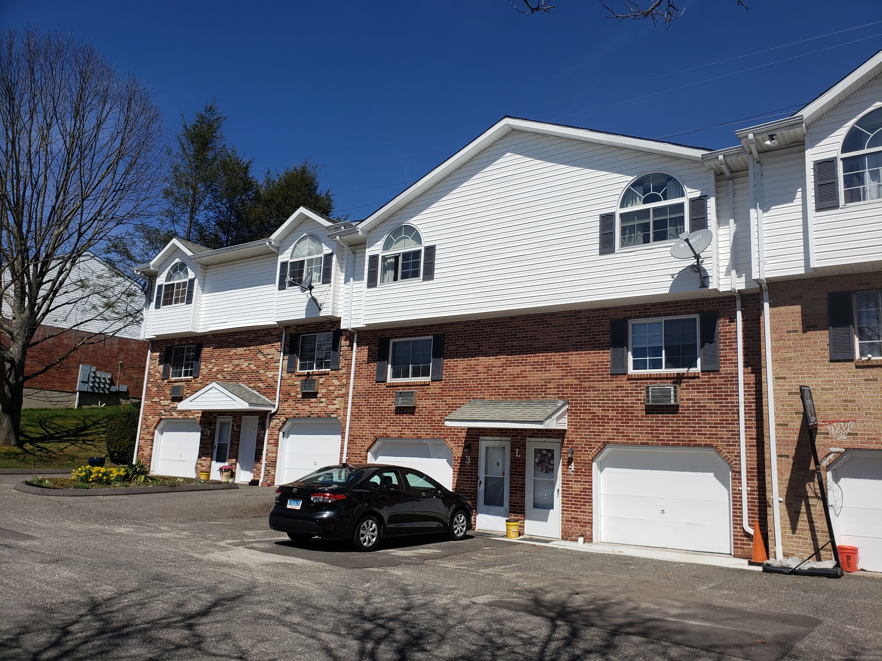 24 Blue Ridge Drive, Unit L4 Waterbury, CT 06704 - Photo 1 of 1