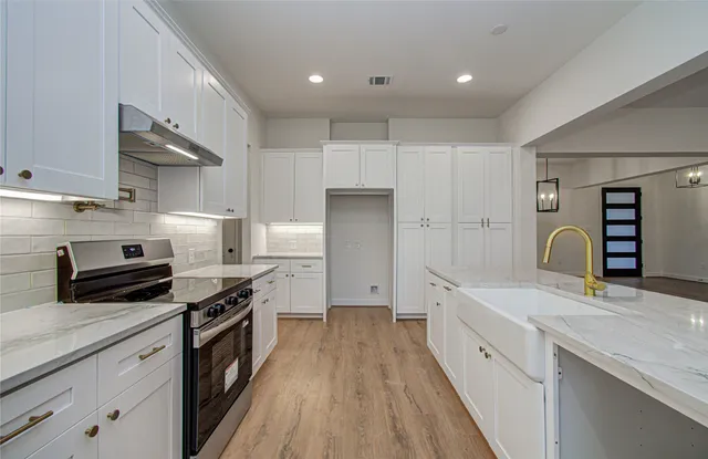 $570,000 | 2743 Constantine Drive, Roman Forest, TX 77357