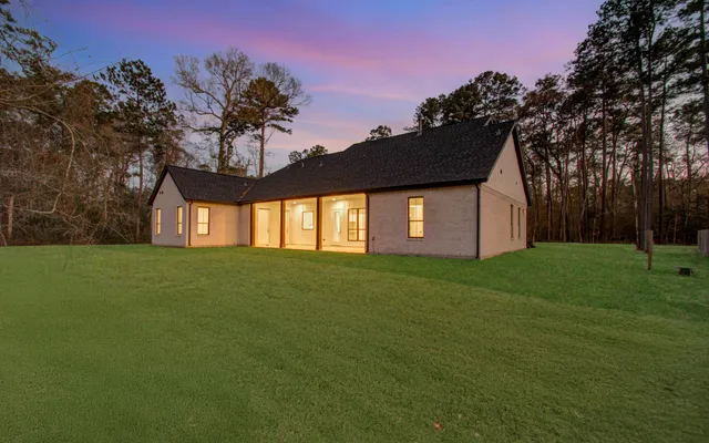 $570,000 | 2743 Constantine Drive, Roman Forest, TX 77357