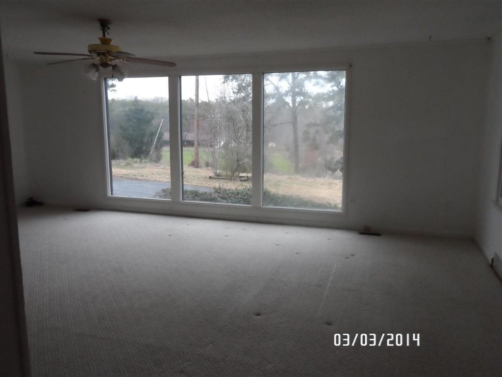 1552 Coffee Road Westminster, SC 29693 - Photo 10 of 16 Gallery Image 10