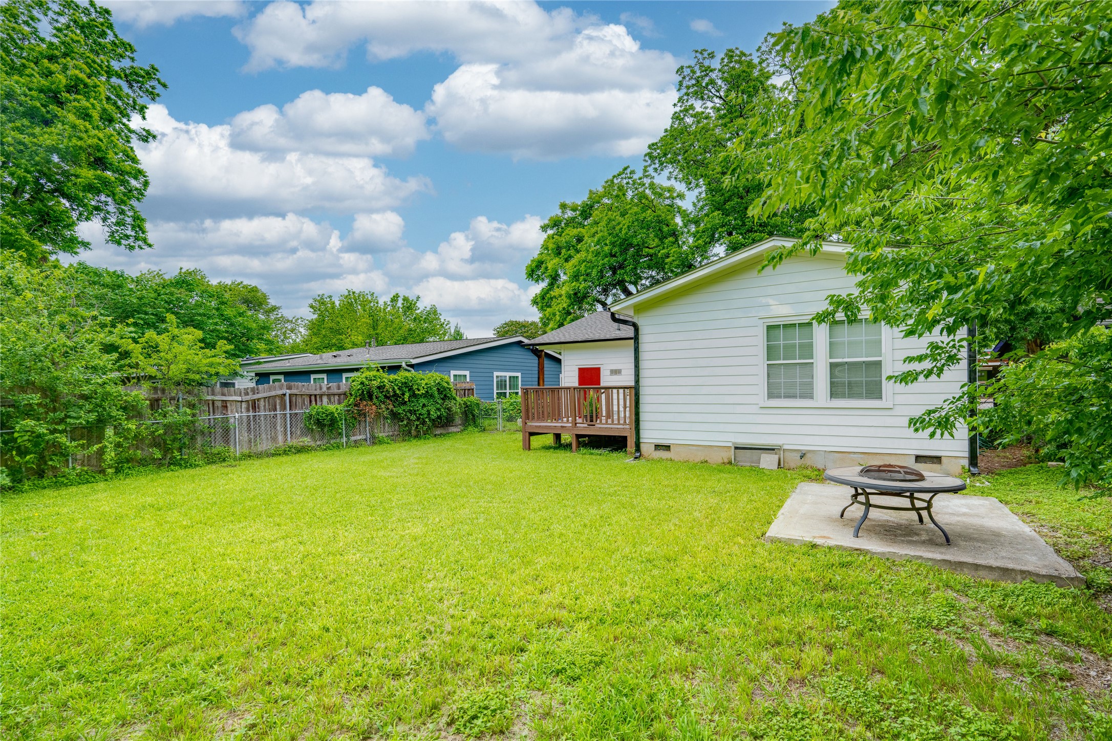 3301 Bengston Street Austin, TX 78702 - Photo 28 of 34