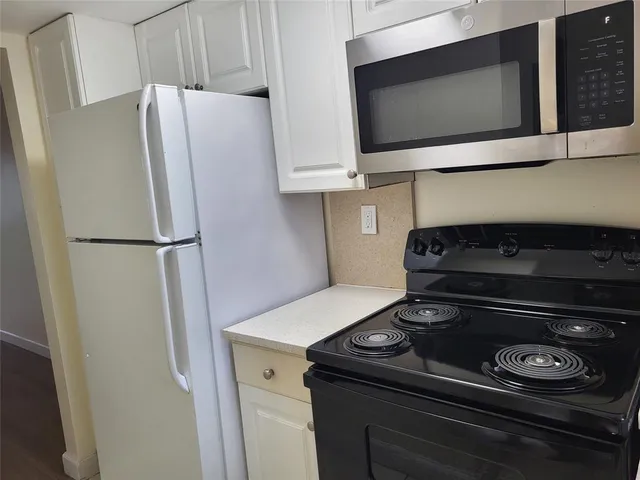 $1,595 | 1501 Crescent Circle, Unit B12, West Palm Beach, FL 33403