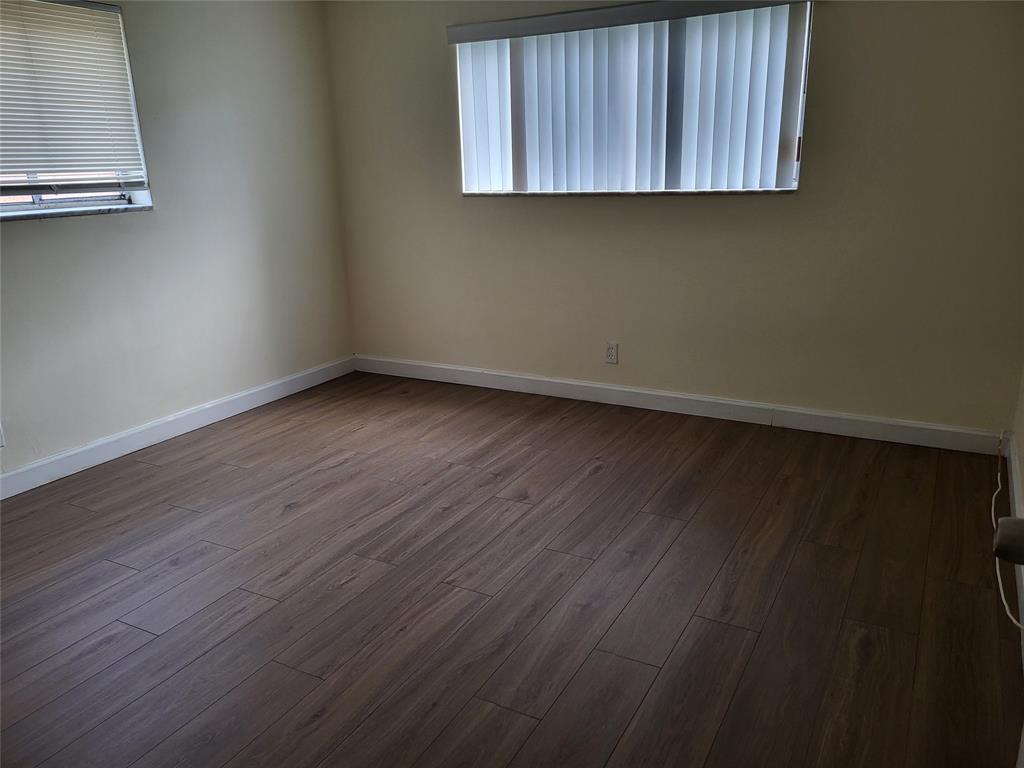 1501 Crescent Circle, Unit B12 West Palm Beach, FL 33403 - Photo 8 of 11