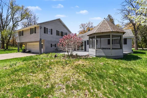 $499,000 | 6665 Lakeshore Road, Manistee, MI 49660