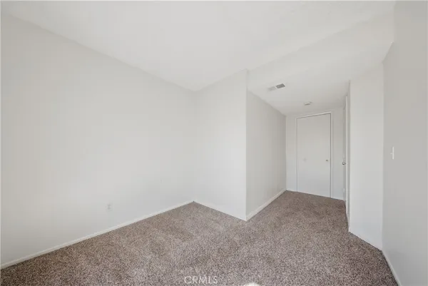 $269,900 | 38710 10th Street East, Palmdale, CA 93550