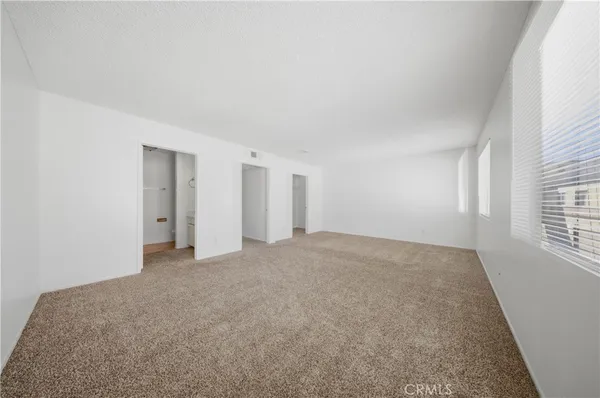 $269,900 | 38710 10th Street East, Palmdale, CA 93550