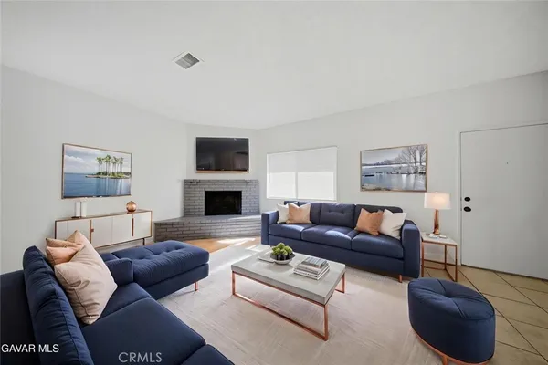 $269,900 | 38710 10th Street East, Palmdale, CA 93550