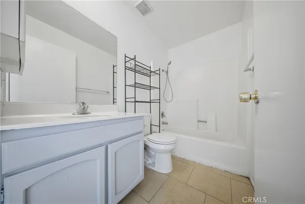 $269,900 | 38710 10th Street East, Palmdale, CA 93550