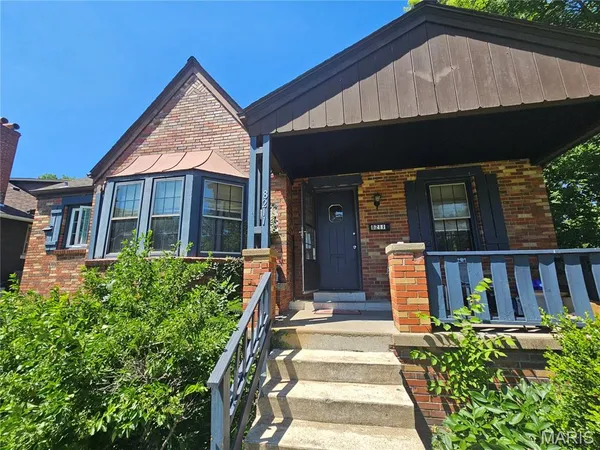 $94,900 | 8211 Madison Avenue, St. Louis, MO 63114