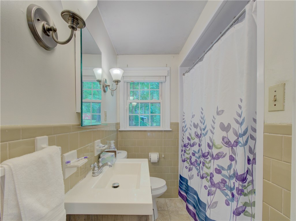151 Hill Road Burrillville, RI 02830 - Photo 7 of 20
