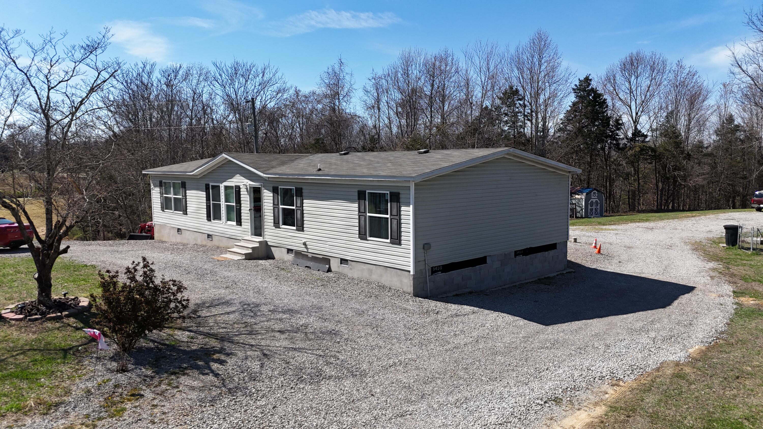 5488 Reese Hurt Road Breeding, KY 42715 - Photo 71 of 83 DJI_20260319142228_0196_D