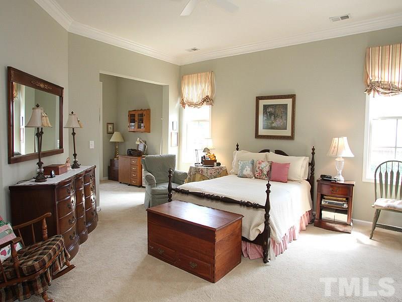 6122 Leesburg Lane Raleigh, NC 27617 - Photo 7 of 13 Gallery Image 7