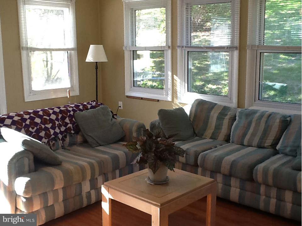 104 Belfast Road Timonium, MD 21093 - Photo 10 of 27 Family Room