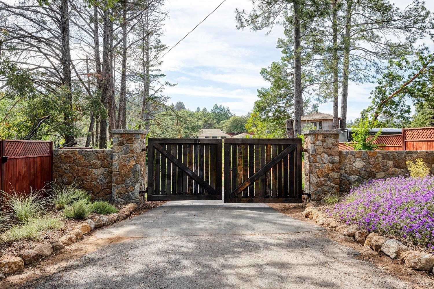 875 White Cottage Road North Angwin, CA 94508 - Photo 58 of 59 a view of small garden with wooden fence