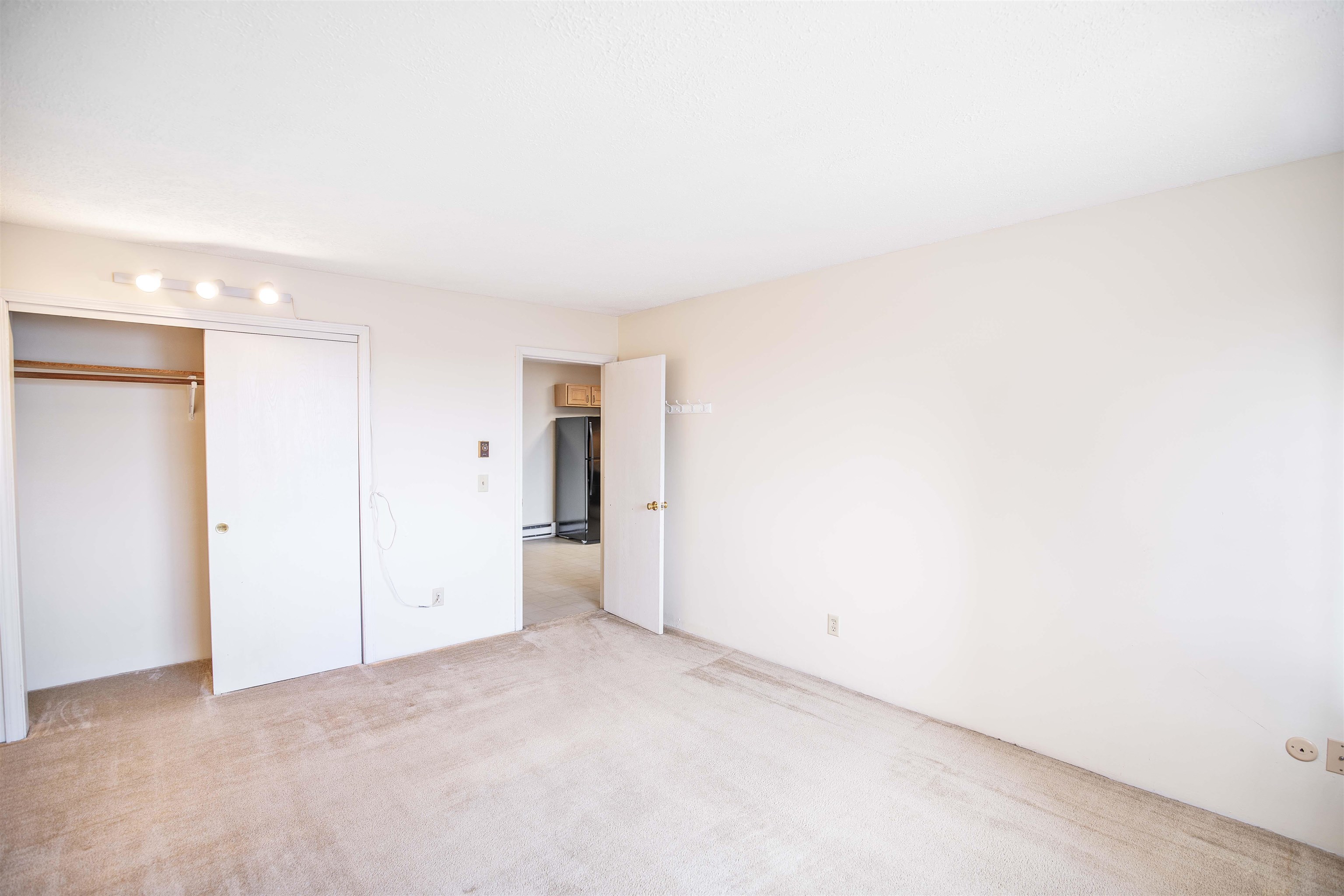 34 Dunbarton Road, Unit 3G Manchester, NH 03102 - Photo 17 of 22