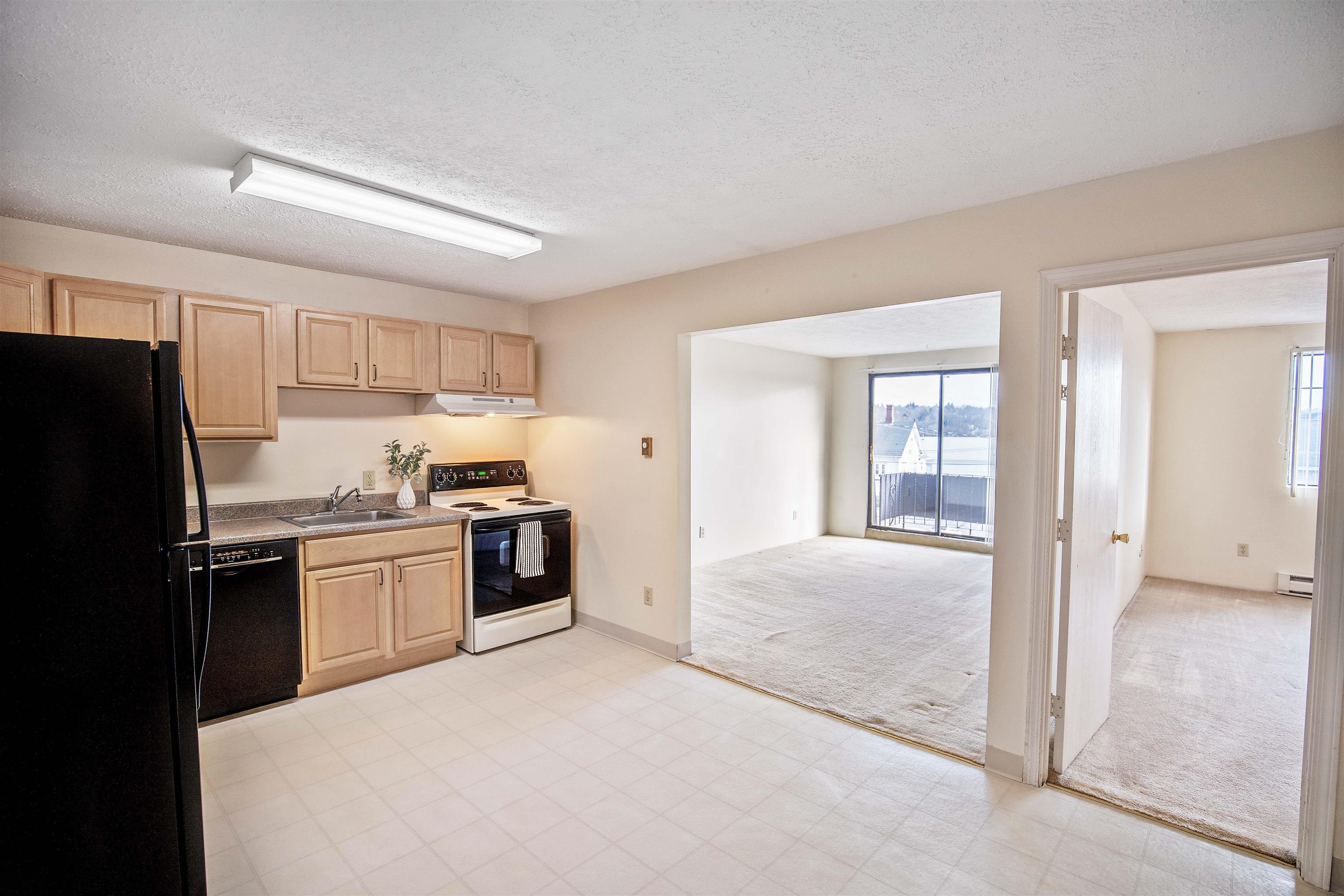 34 Dunbarton Road, Unit 3G Manchester, NH 03102 - Photo 6 of 22