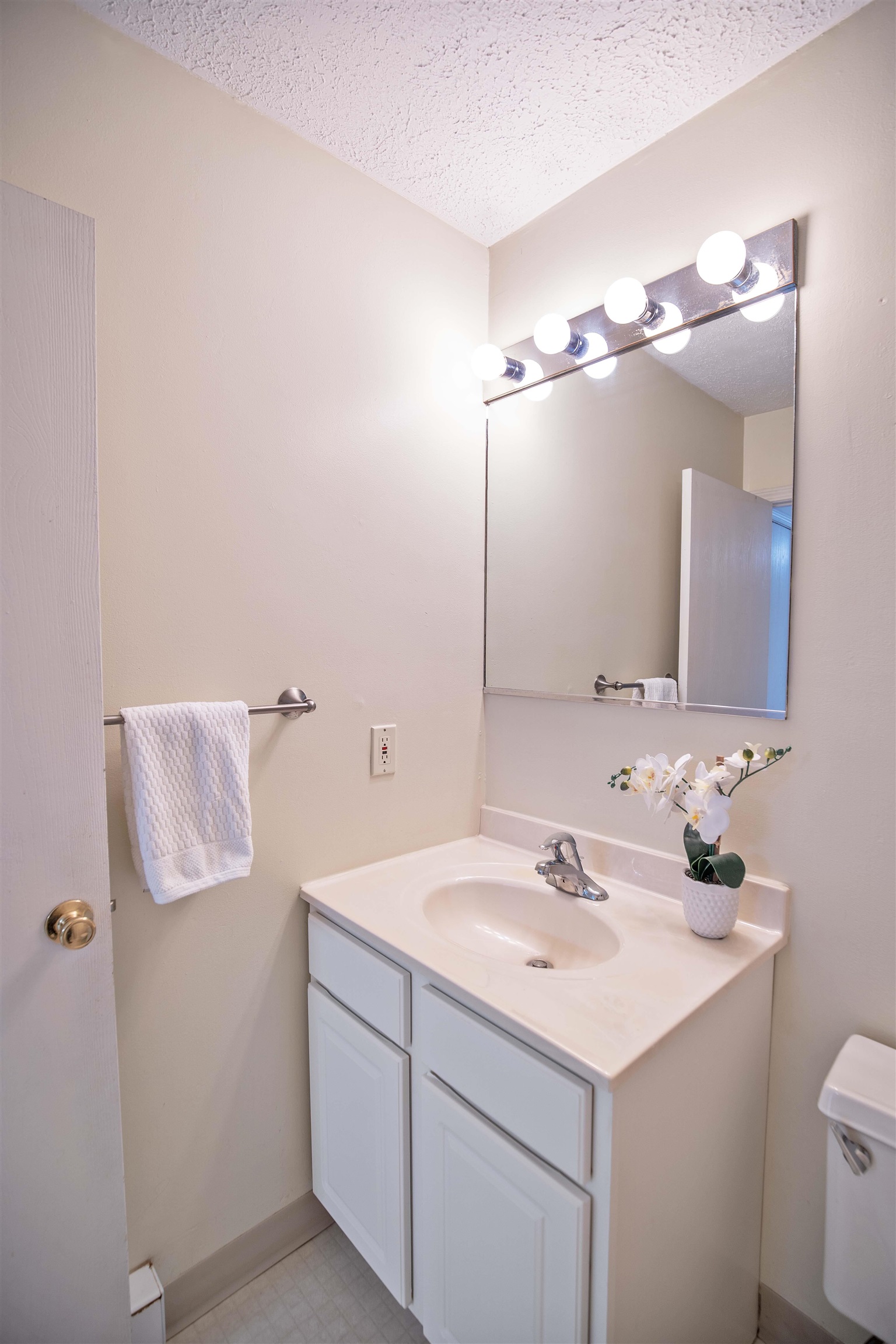 34 Dunbarton Road, Unit 3G Manchester, NH 03102 - Photo 8 of 22