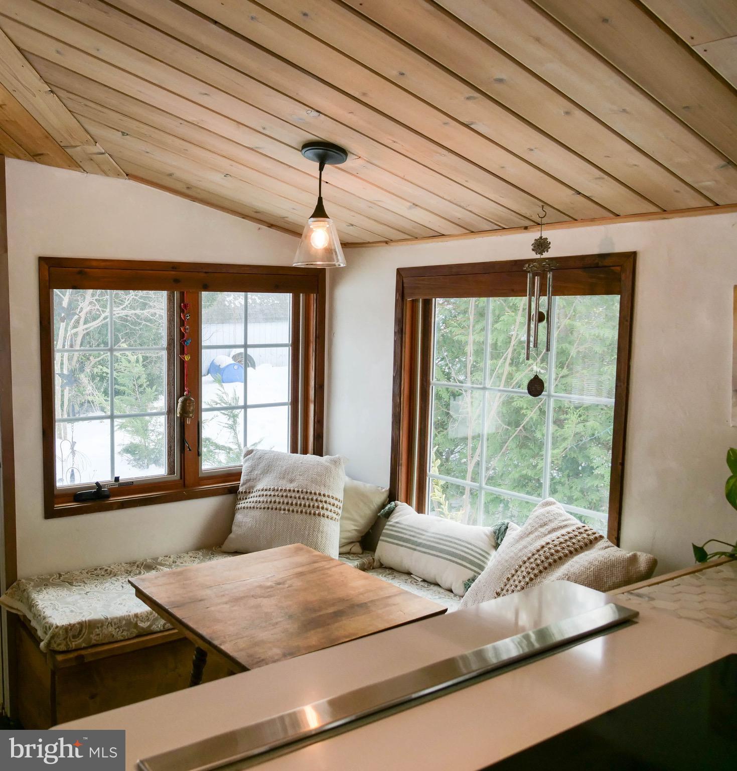 20800 Bivalve Wharf Road Bivalve, MD 21865 - Photo 9 of 31 a living room with large window