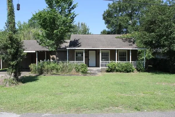 $151,800 | 2295 Central Drive, Beaumont, TX 77706