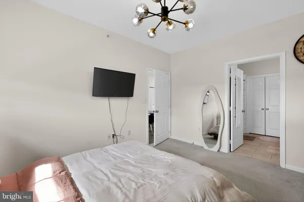$379,950 | 12925 Centre Park Circle, Unit 411, Herndon, VA 20171