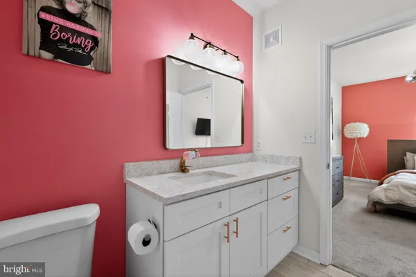 $379,950 | 12925 Centre Park Circle, Unit 411, Herndon, VA 20171