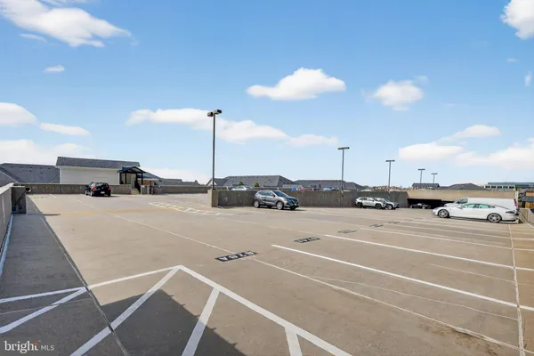 $379,950 | 12925 Centre Park Circle, Unit 411, Herndon, VA 20171