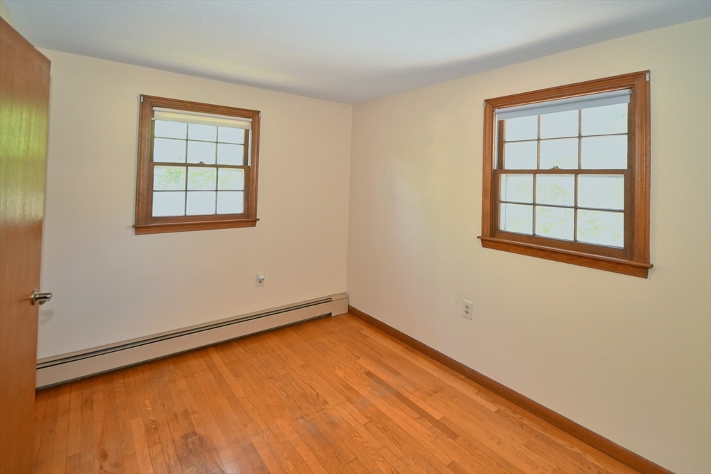 4 Applecrest Road Andover, MA 01810 - Photo 14 of 32