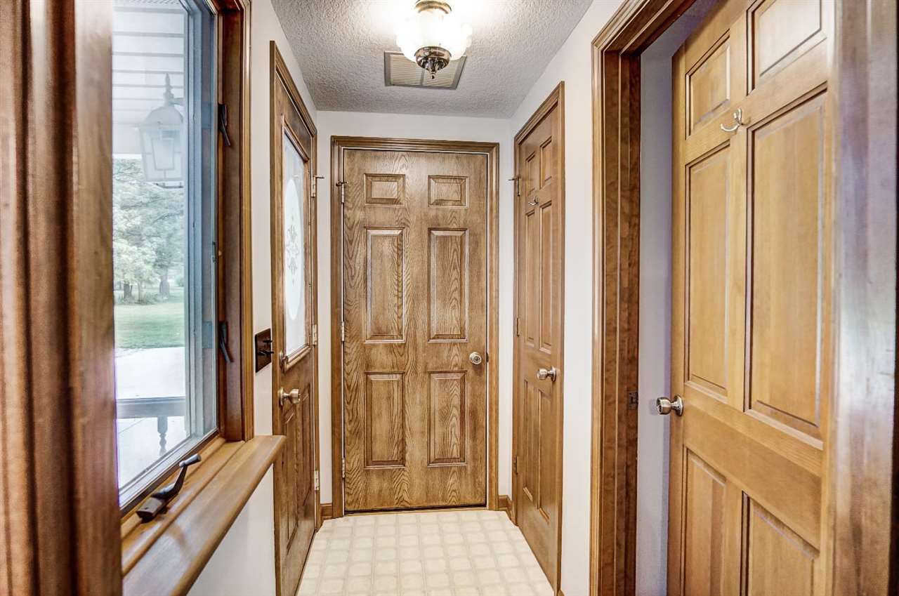 7930 Auburn Road Fort Wayne, IN 46825 - Photo 25 of 36
