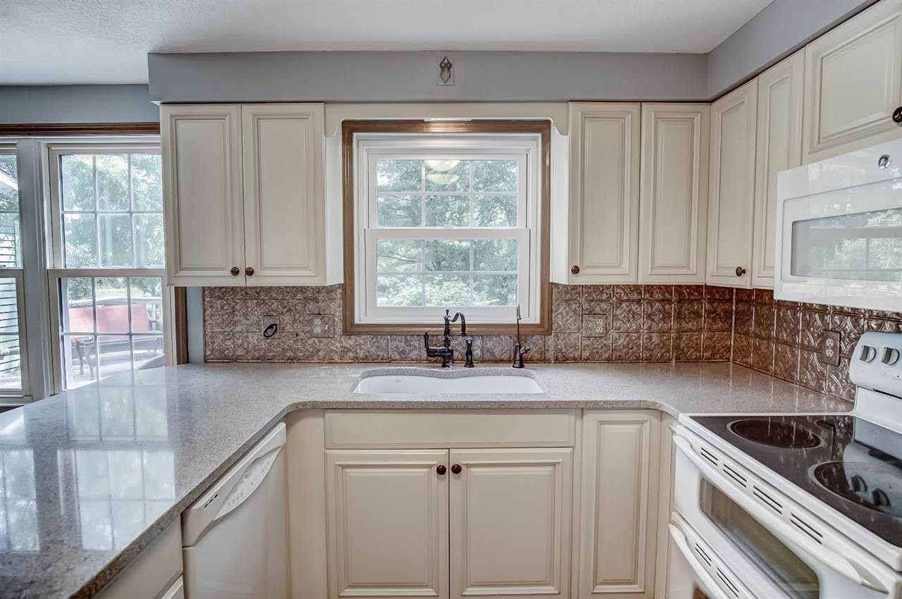 7930 Auburn Road Fort Wayne, IN 46825 - Photo 10 of 36