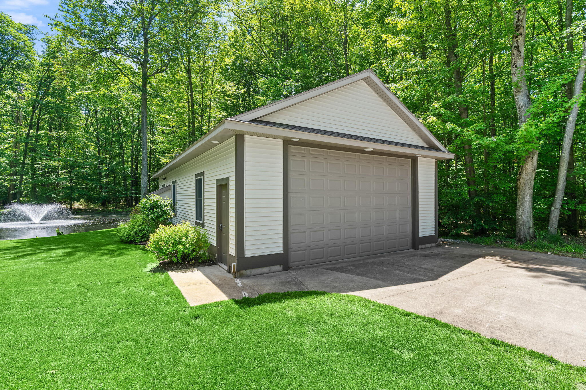 16528 West Fruitport Road Spring Lake, MI 49456 - Photo 46 of 59 46_beyc6a47cb2768559