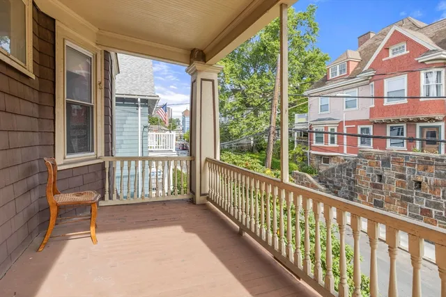 $3,100 | 11 Boylston Street, Unit 2, Brookline, MA 02445