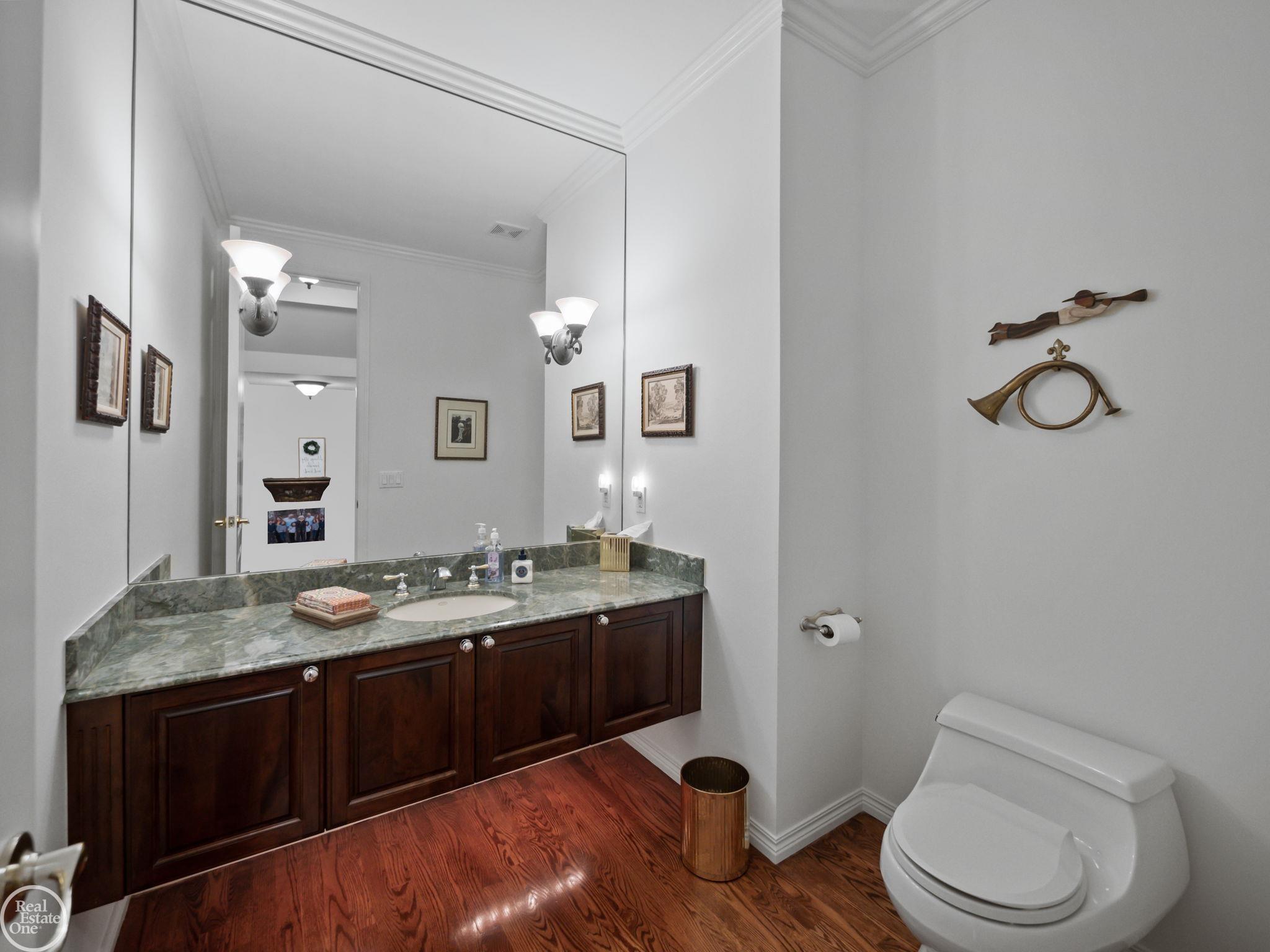 2599 Summerlin Court Rochester, MI 48306 - Photo 36 of 51 50120799-35.JPG