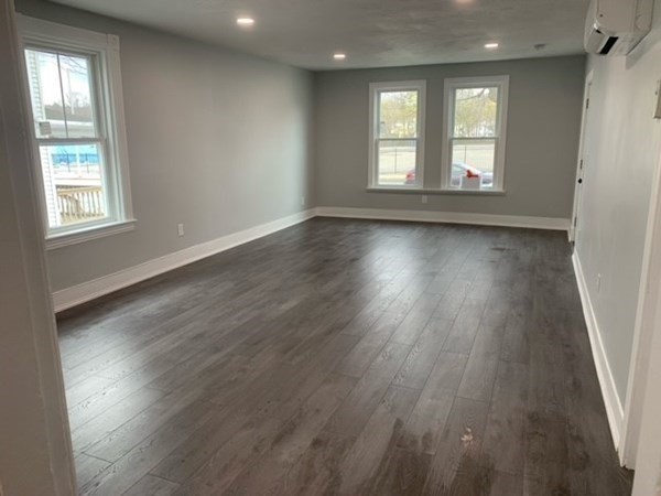 511 Park Avenue Worcester, MA 01603 - Photo 14 of 32