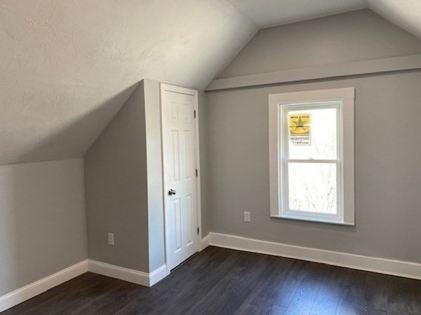 511 Park Avenue Worcester, MA 01603 - Photo 19 of 32