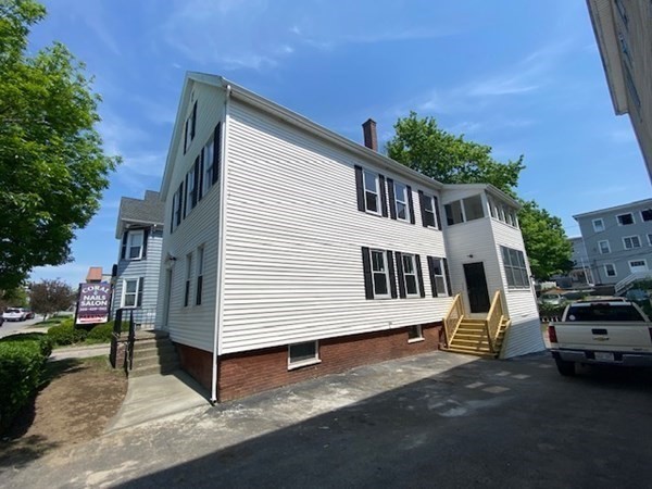 511 Park Avenue Worcester, MA 01603 - Photo 2 of 32