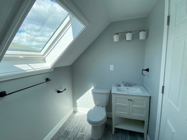 511 Park Avenue Worcester, MA 01603 - Photo 23 of 32