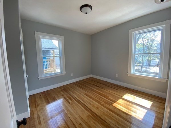 511 Park Avenue Worcester, MA 01603 - Photo 5 of 32