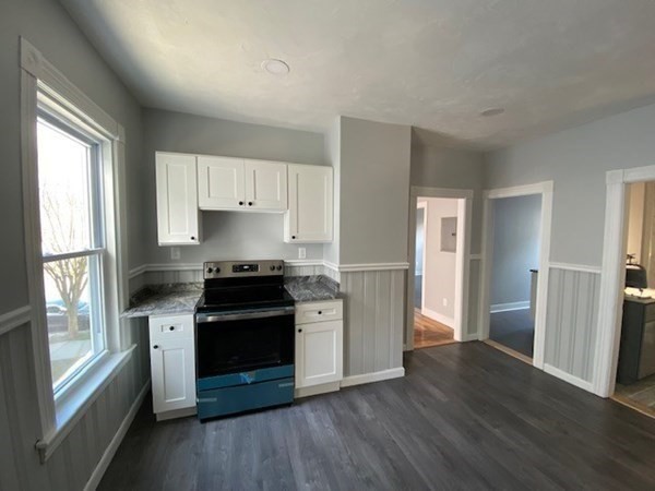 511 Park Avenue Worcester, MA 01603 - Photo 9 of 32