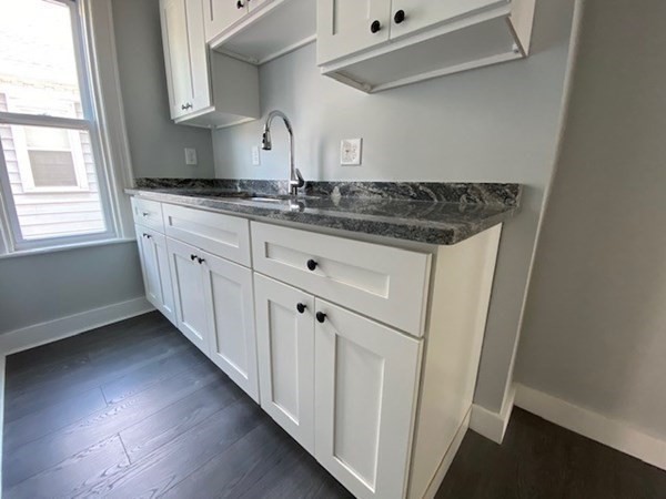 511 Park Avenue Worcester, MA 01603 - Photo 10 of 32