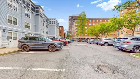 $390,175 | 2 Douglass Park, Unit 5, Boston, MA 02118