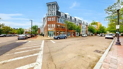 $390,175 | 2 Douglass Park, Unit 5, Boston, MA 02118
