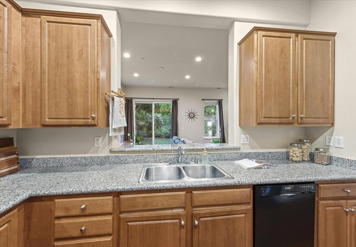 6 Flora Lane Scotts Valley, CA 95066 - Photo 5 of 45