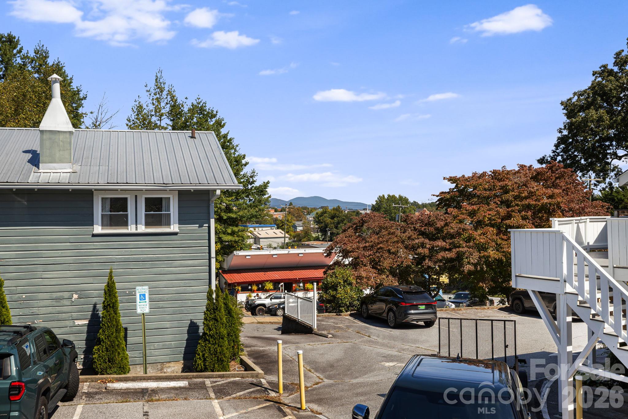 607 Kanuga Road Hendersonville, NC 28739 - Photo 37 of 48 Gallery Image 37