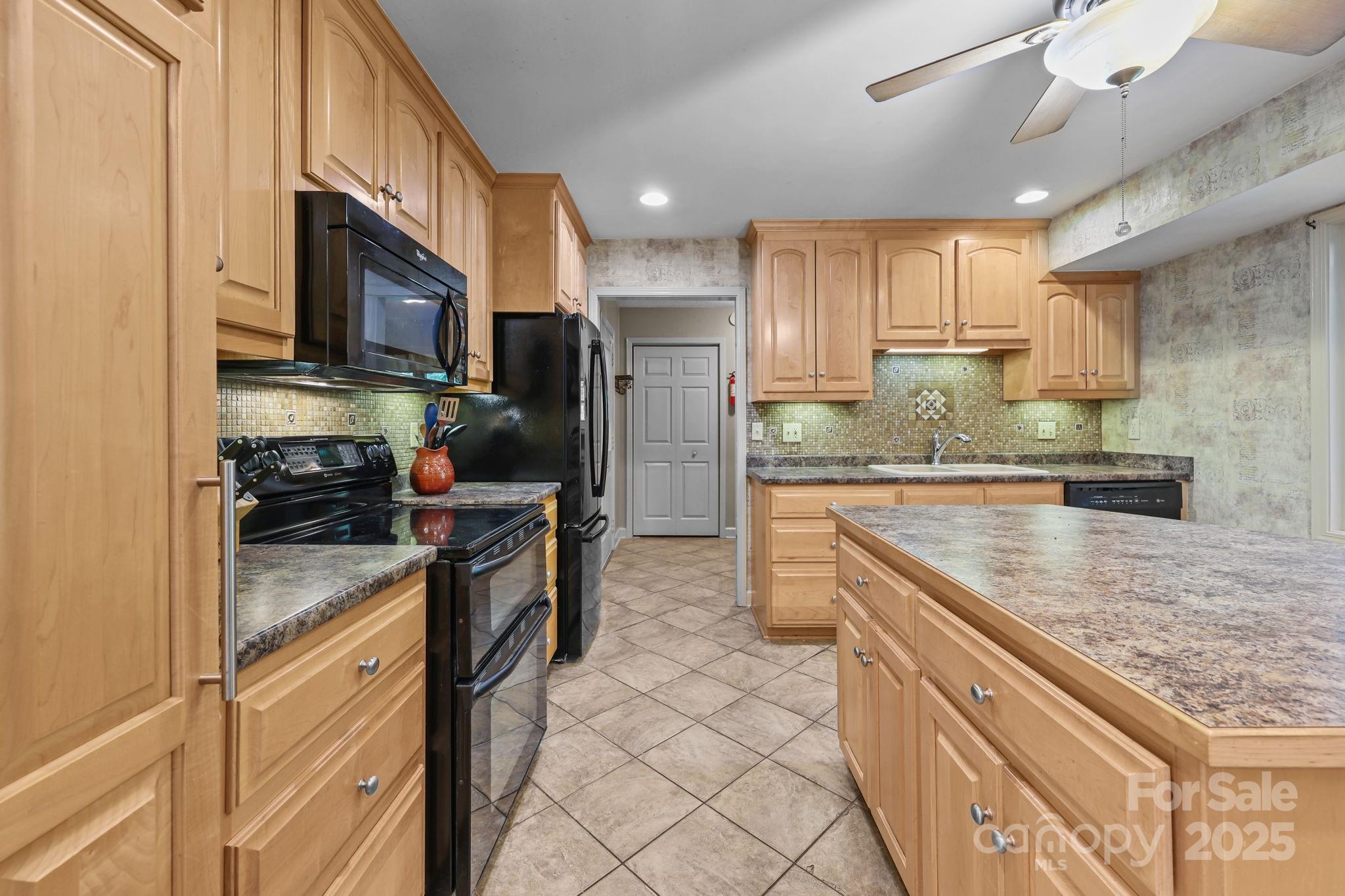 124 Stoneybrook Road Salisbury, NC 28147 - Photo 7 of 36 Gallery Image 7