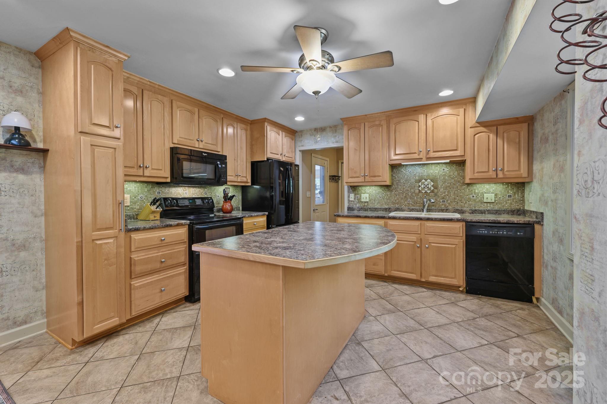 124 Stoneybrook Road Salisbury, NC 28147 - Photo 9 of 36 Gallery Image 9