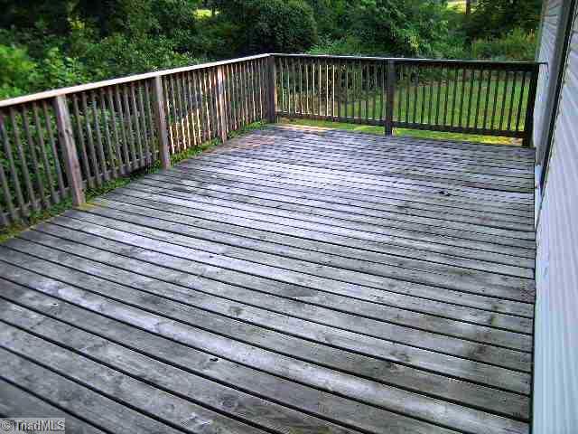1008 Ritters Lake Road Greensboro, NC 27406 - Photo 12 of 16 Patio/Deck.