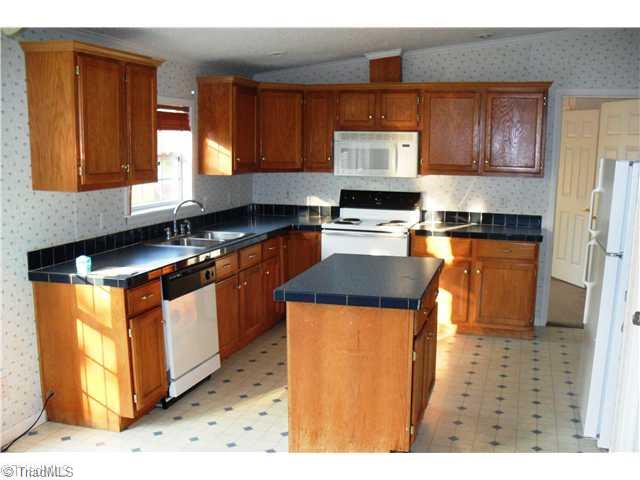 1008 Ritters Lake Road Greensboro, NC 27406 - Photo 3 of 16 Kitchen.