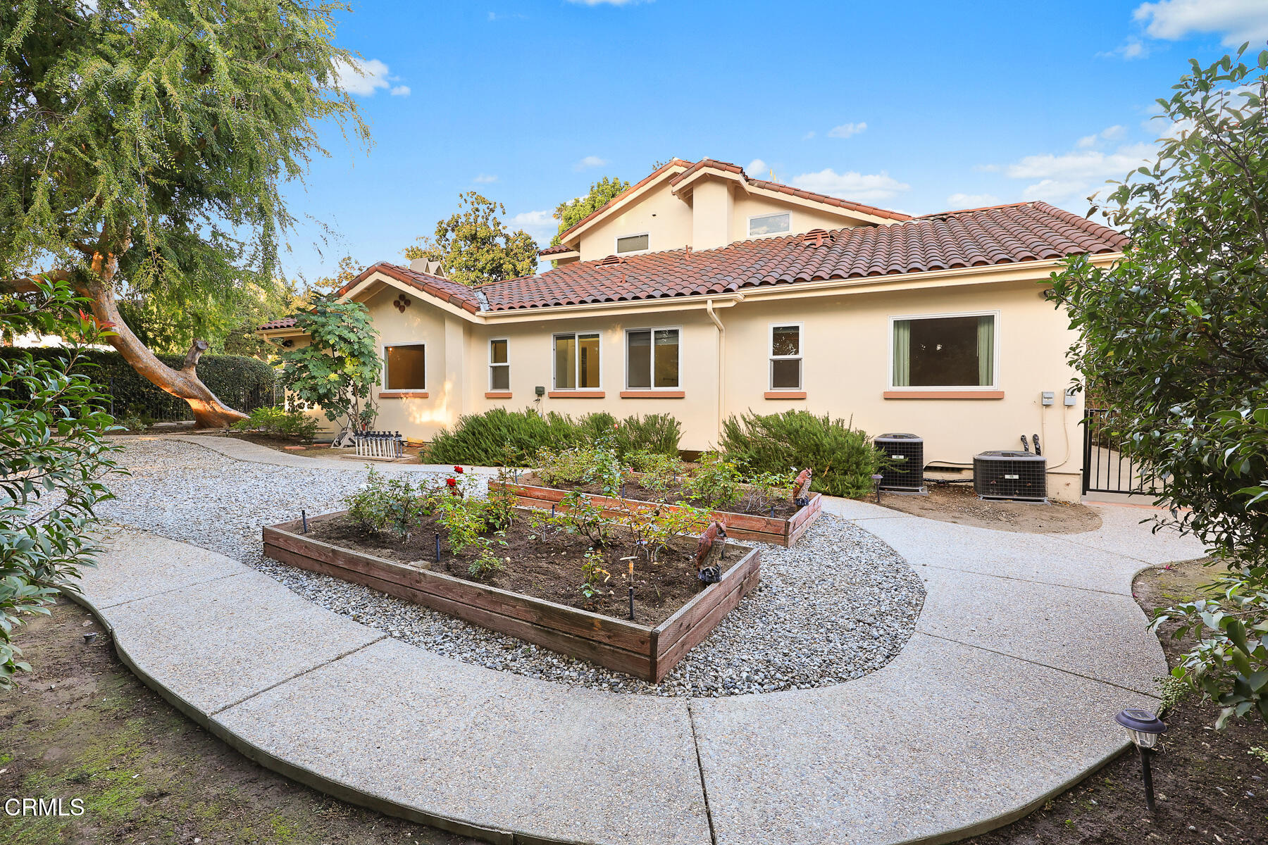 450 Allendale Road Pasadena, CA 91106 - Photo 53 of 57 a front view of a house with garden