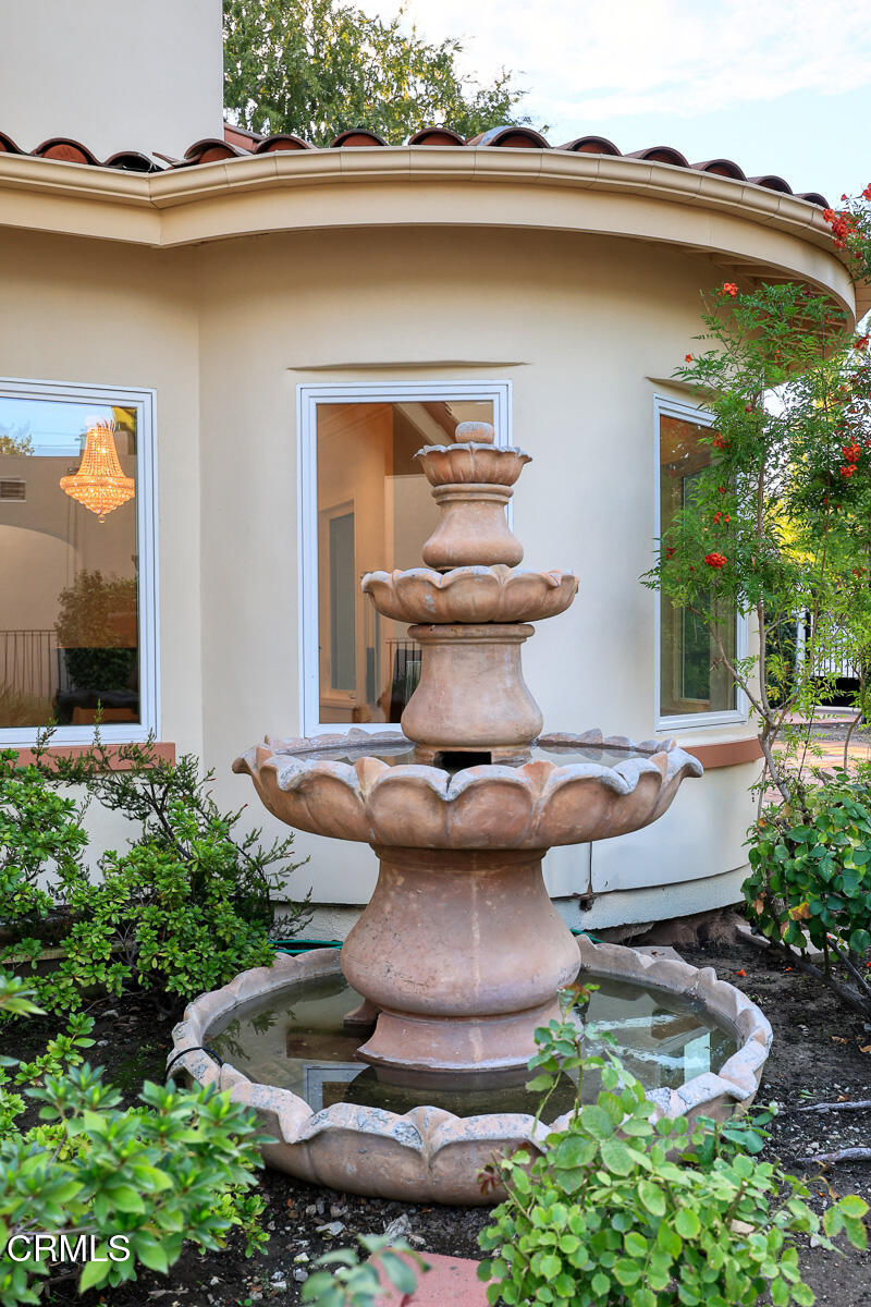 450 Allendale Road Pasadena, CA 91106 - Photo 57 of 57 a front view of a house with garden