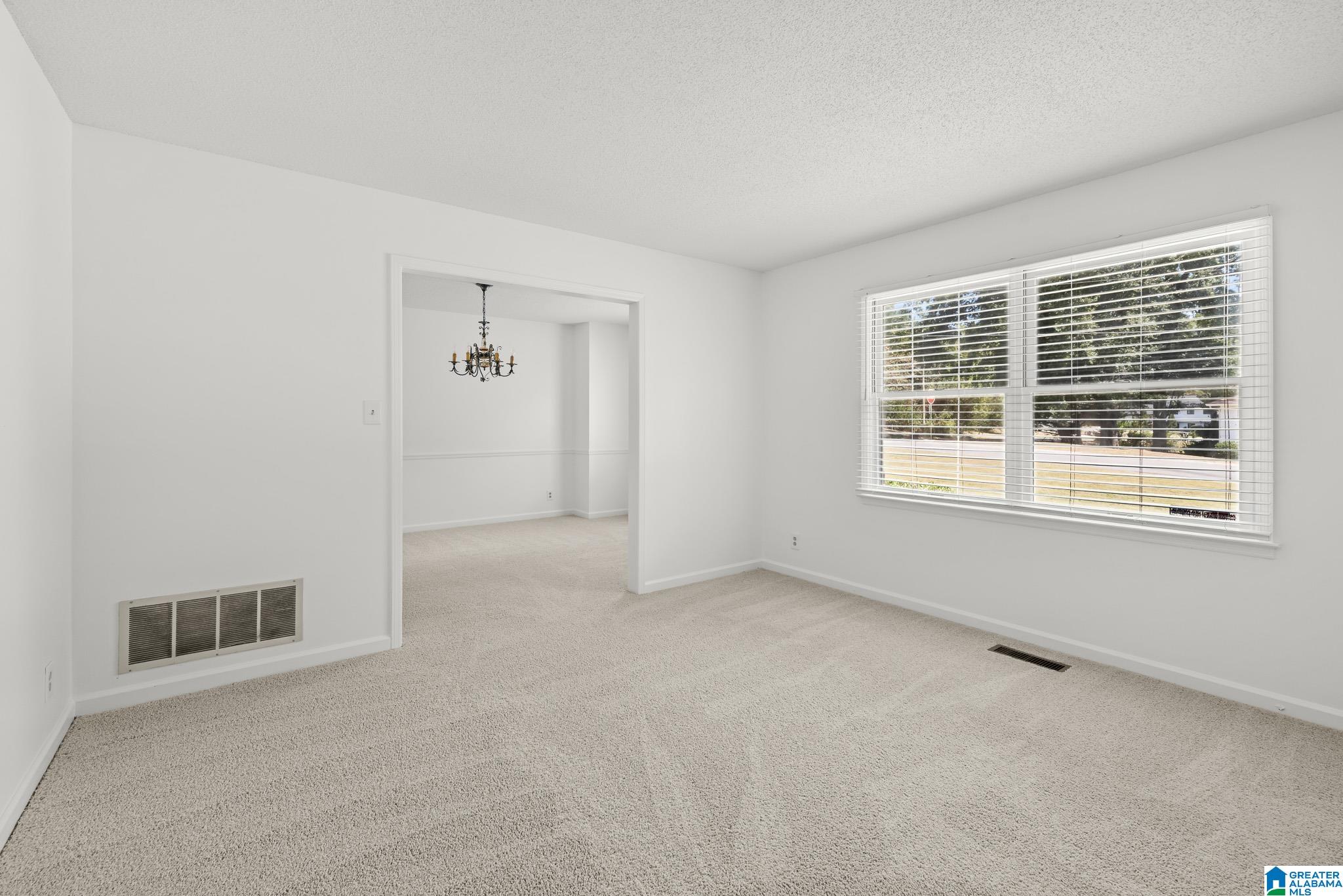 2601 Diamond Circle Birmingham, AL 35216 - Photo 4 of 29